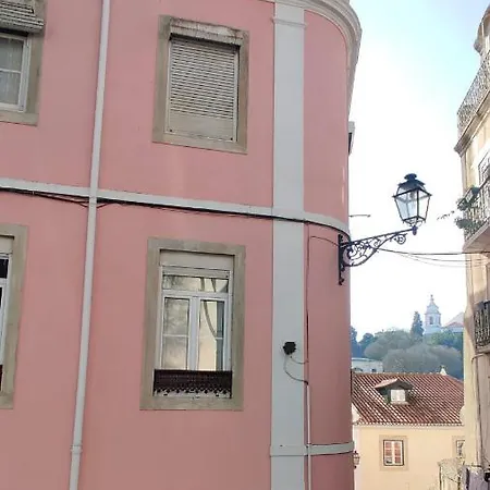 Apartment Alfama Graca District Typical & Bright , 3 Bedroom With Ac 1st Floor Lisbon