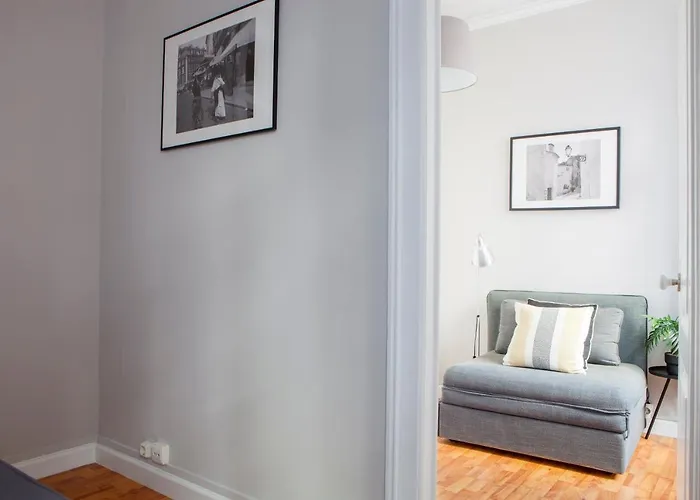 Апартаменты Alfama Graca District Typical & Bright , 3 Bedroom With Ac 1st Floor *