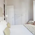 Alfama Graca District Typical & Bright , 3 Bedroom With Ac 1st Floor Lissabon